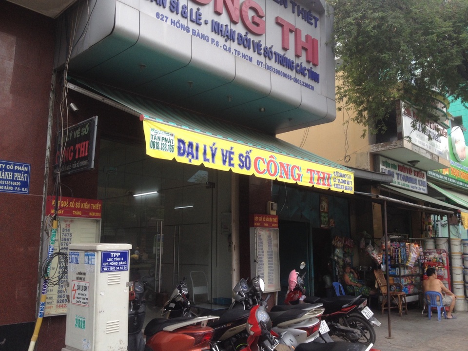 Điều tra vụ dùng súng cướp đại lý vé số giữa ban ngày - 1 Đại lý vé số nơi xảy ra vụ cướp