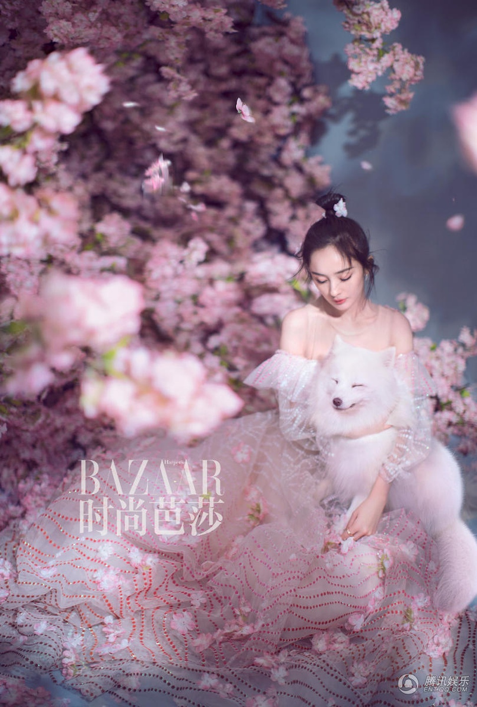 Lộ ảnh vợ chồng Dương Mịch - Khải Uy "khóa môi" say đắm trên phố - 18
Vẻ đẹp ngoại hình là một trong những lợi thế của người đẹp 30 tuổi.