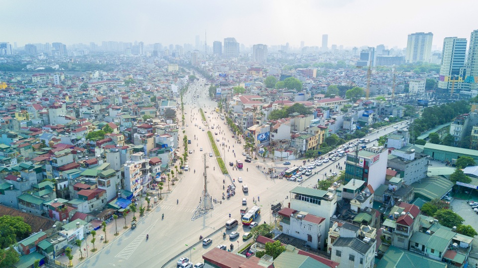 
Dự án có điểm đầu nối với ngã tư Lò Đúc - Trần Khát Chân, điểm cuối giao với đê Nguyễn Khoái.
