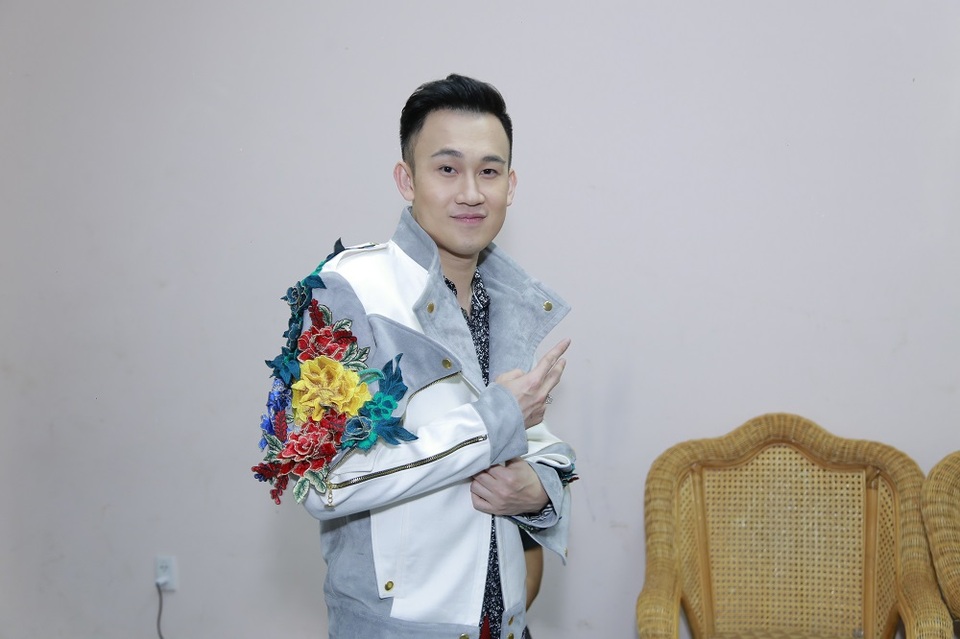 Cẩm Ly, Đoan Trang lên tiếng chuyện "sao nhí trước áp lực nổi tiếng sớm" - 2 “Vũ nghĩ công chúng không nên khắt khe với các cháu quá vì con nit thì ai cũng sẽ gặp lỗi lầm, Dương Triệu Vũ nói.
