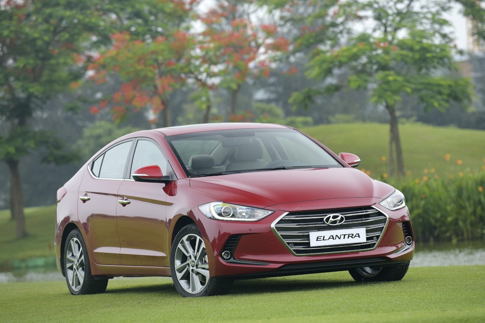 Hyundai Thành Công hỗ trợ tới 50 triệu đồng cho khách mua SantaFe và Elantra - 3 Hyundai Thành Công hỗ trợ tới 50 triệu đồng cho khách mua SantaFe và Elantra - 3