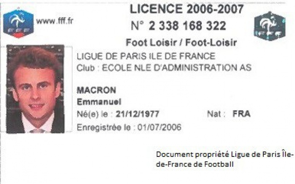 Tân Tổng thống Pháp, Emmanuel Macron từng là cầu thủ bóng đá - 1 Tấm thẻ hành nghề cầu thủ chuyên nghiệp của ông Emmanuel Macron ở mùa giải 2006/07
