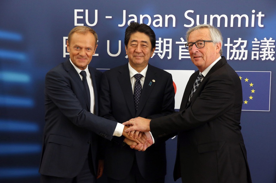 EU sẽ bãi bỏ thuế 10% đối với ô tô Nhật - 1