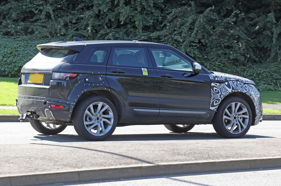 Range Rover Evoque được trang bị động cơ 3 xi-lanh mới - 5 Range Rover Evoque được trang bị động cơ 3 xi-lanh mới - 5