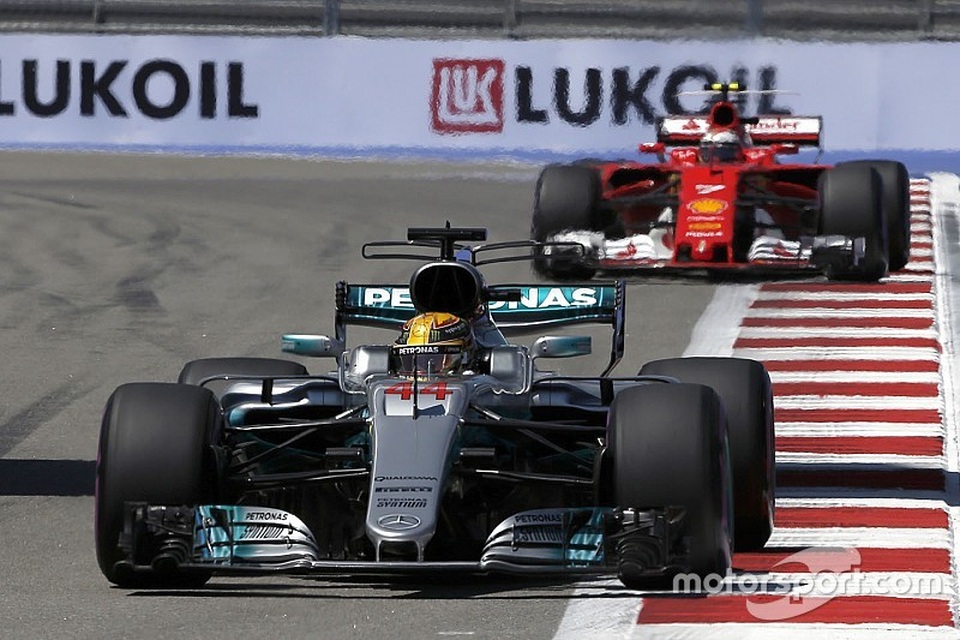 Vettel xuất sắc có pole tại Sochi - 8 Vettel xuất sắc có pole tại Sochi - 8