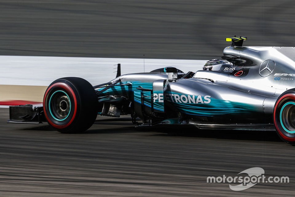 Đánh bại Lewis Hamilton, Valtteri Bottas có pole đầu tiên tại F1 - 8 Đánh bại Lewis Hamilton, Valtteri Bottas có pole đầu tiên tại F1 - 8