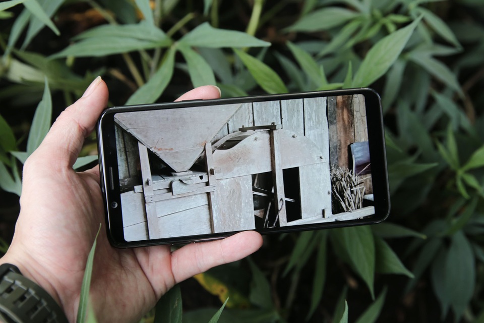 Đánh giá Oppo F5: Đem xu hướng công nghệ mới màn hình tràn và selfie A.I vào sản phẩm - 6 Đánh giá Oppo F5: Đem xu hướng công nghệ mới màn hình tràn và selfie A.I vào sản phẩm - 6