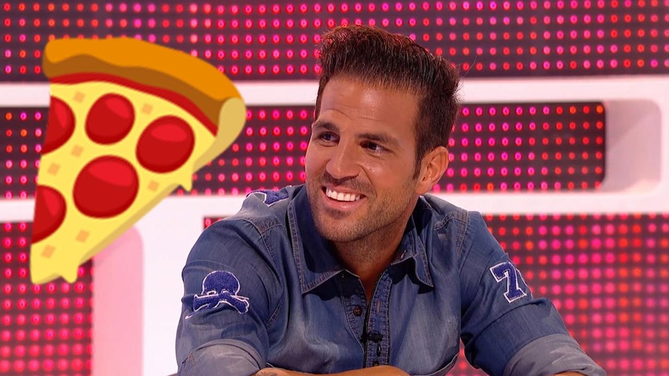 Fabregas thừa nhận đã ném bánh pizza vào mặt Sir Alex - 1 Fabregas là thủ phạm ném pizza vào mặt Sir Alex năm 2014