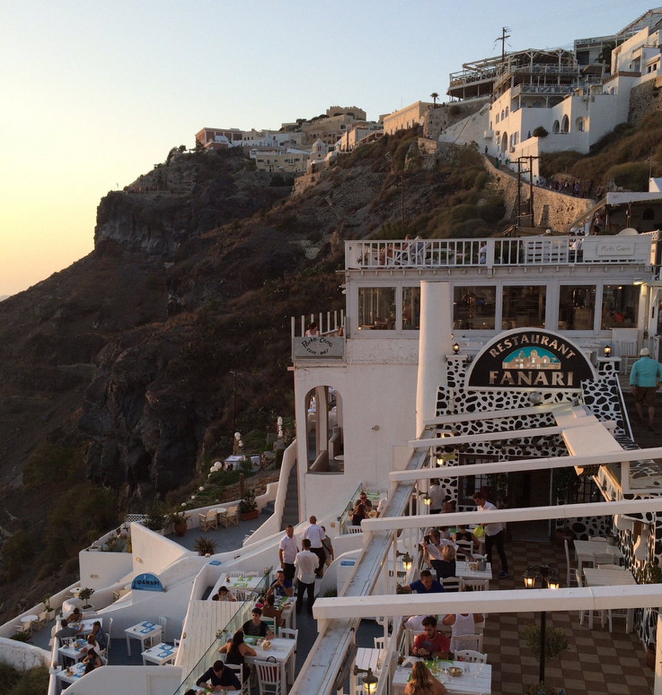 Santorini - Nơi khơi gợi mạch nguồn cảm xúc trong tôi - 3 Santorini - Nơi khơi gợi mạch nguồn cảm xúc trong tôi - 3