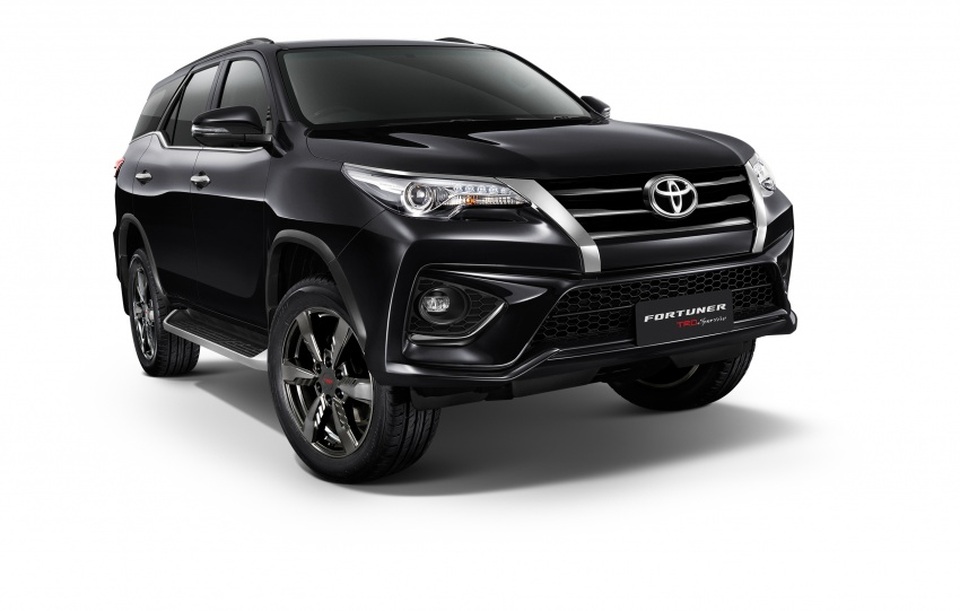 Toyota Fortuner được nâng cấp, thêm bản 2.4V 4WD - 9 Toyota Fortuner được nâng cấp, thêm bản 2.4V 4WD - 9