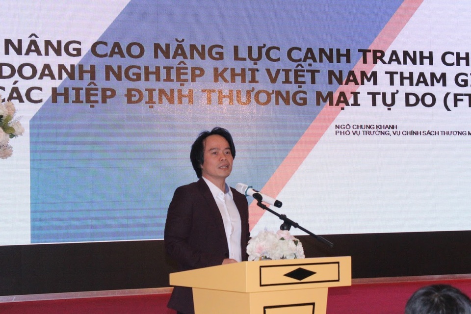 Khởi sự kinh doanh đã dễ dàng hơn rất nhiều - 1 Ông Ngô Chung Khanh phát biểu tại hội thảo