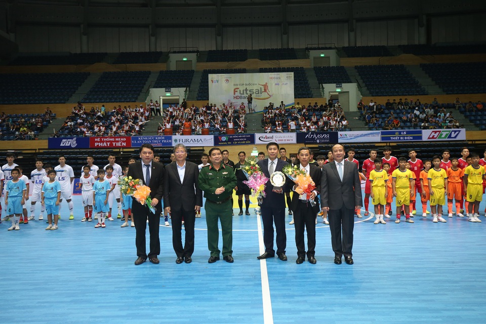 Lễ khai mạc diễn ra trang trọng vào tối 30/11, tại NTĐ Tiên Sơn (Đà Nẵng)