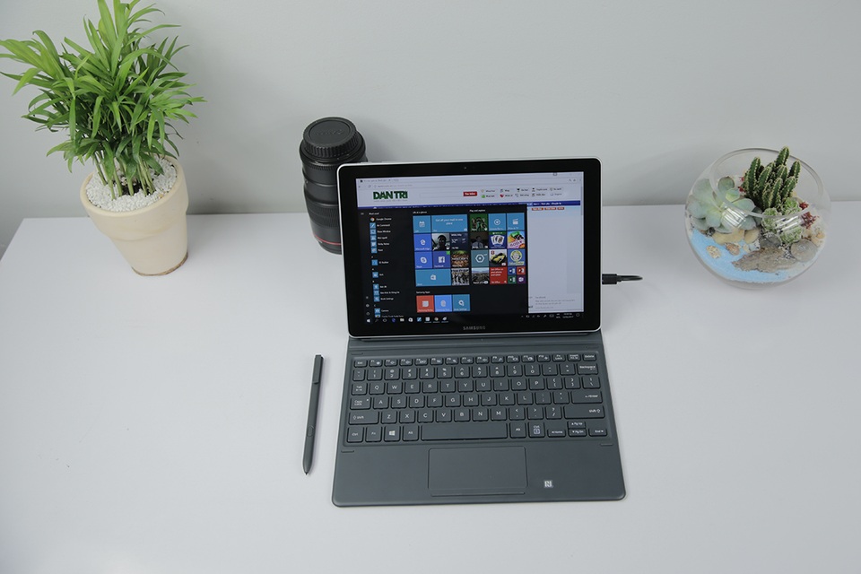 Đánh giá máy tính bảng "2 trong 1" Samsung Galaxy Book - 8 Đánh giá máy tính bảng "2 trong 1" Samsung Galaxy Book - 8