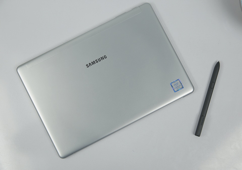 Đánh giá máy tính bảng "2 trong 1" Samsung Galaxy Book - 5 Đánh giá máy tính bảng "2 trong 1" Samsung Galaxy Book - 5