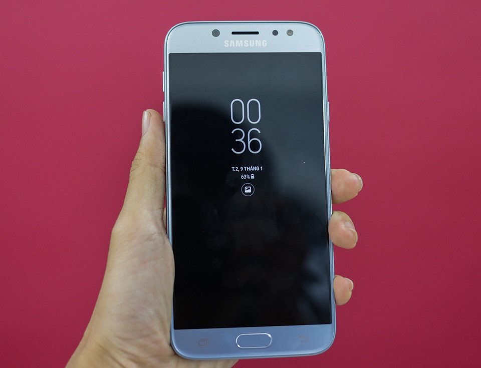 Đập hộp Galaxy J7 Pro mới nhất của Samsung tại Việt Nam - 13 Ngoài ra, máy trang bị chip Exynos 7870 với 8 nhân xử lý Cortex A53 tốc độ 1.6GHz, 3GB RAM và bộ nhớ 32 GB.