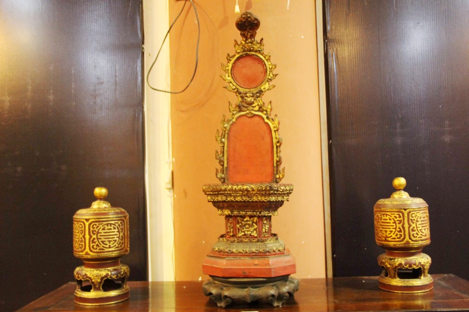 Trưng bày sưu tầm cổ vật “Gấm vóc vàng son thời Nguyễn” - 9 Bệ đựng tượng Phật