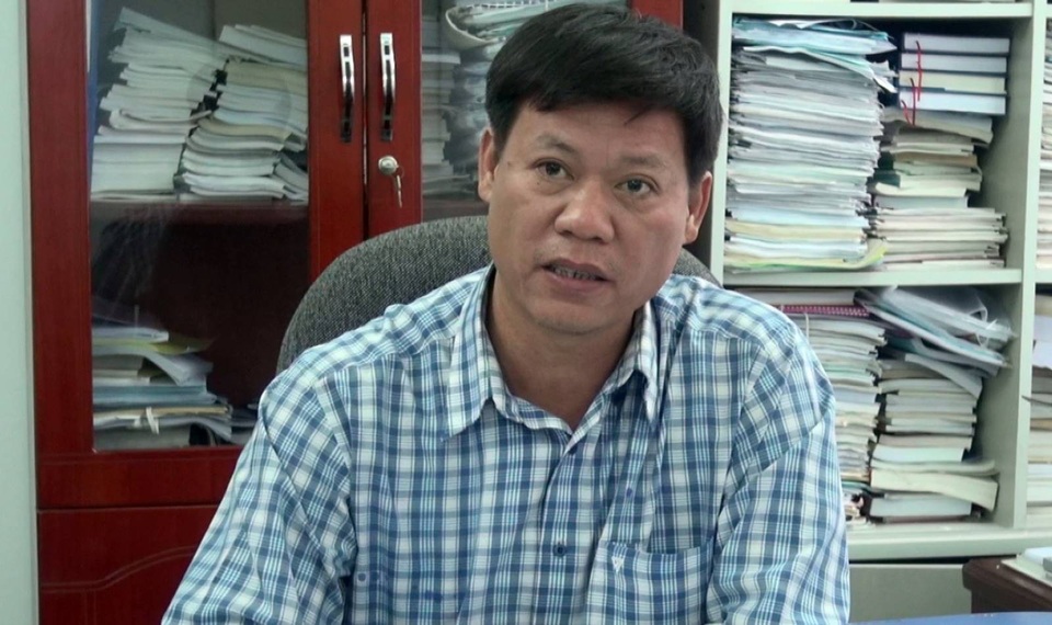 Dân bất bình vì gạo hỗ trợ người nghèo được đem chia đều - 4 Ông Võ Văn Binh, Phó Giám đốc Sở LĐ-TB&XH tỉnh Phú Yên cho biết đã chấn chỉnh và yêu cầu xã phải mua gạo cấp đủ cho người dân