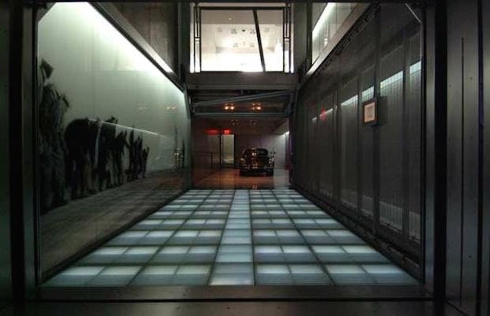 Khám phá bên trong các gara “triệu đô” của giới siêu giàu - 2