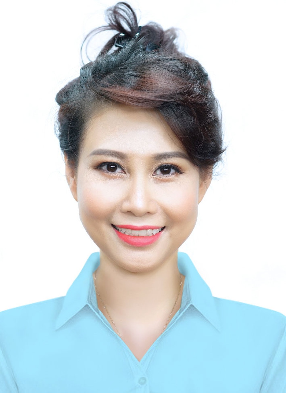 VietinBank ra mắt Bộ Nhận diện thương hiệu 2017 - 3
Bà Vũ Thị Việt Nga - Giám đốc Khối Thương hiệu Truyền thông kiêm Trưởng Ban Thương hiệu VietinBank