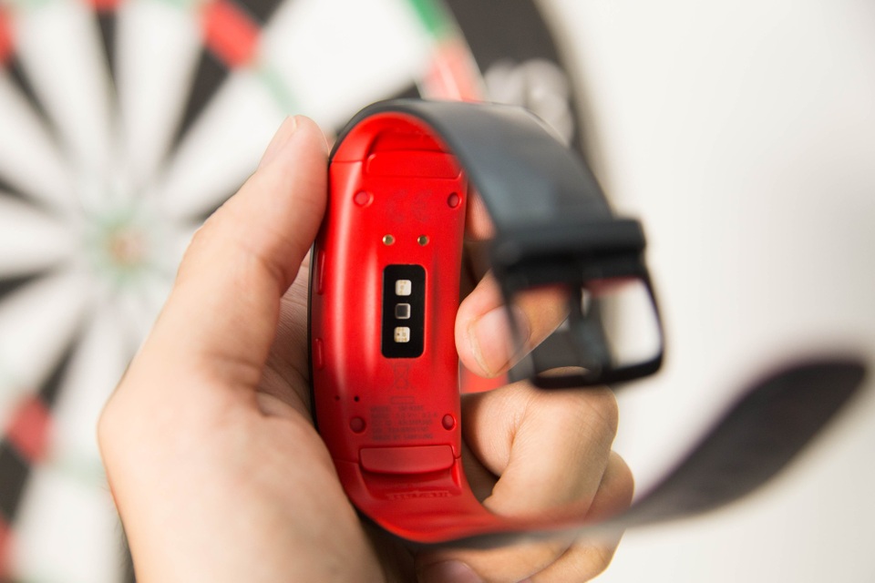 Gear Fit2 Pro nâng cấp có gì mới so với thế hệ cũ? - 3 Gear Fit2 Pro nâng cấp có gì mới so với thế hệ cũ? - 3