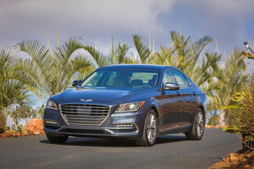 Hyundai xác nhận sẽ làm xe Genesis chạy điện - 1 Hyundai xác nhận sẽ làm xe Genesis chạy điện - 1