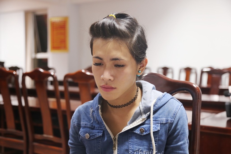 Vào vai “tình nhân” gây ra hàng chục vụ trộm liên tỉnh - 1
Đối tượng Huỳnh Thanh Tâm có vẻ bề ngoài như nữ giới đã phối hợp với đồng bọn gây ra hàng chục vụ trộm liên tỉnh