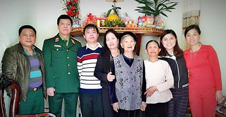 Thiếu tướng Nguyễn Đức Cường - người thầy tham gia đào tạo nhiều sĩ quan cao cấp - 3 Gia đình Thiếu tướng Nguyễn Đức Cường.