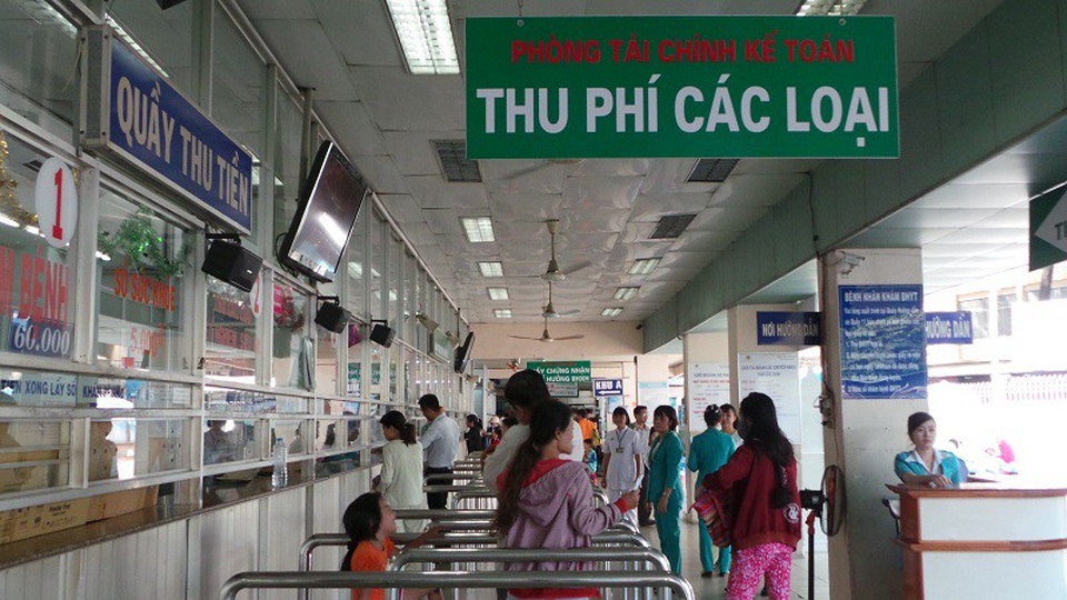 Bộ trưởng Y tế: “Không để hiện tượng nọ kia tồn tại trong đấu thầu” - 1 Chi phí tiền thuốc đang chiếm hơn 40% trong tổng giá dịch vụ y tế