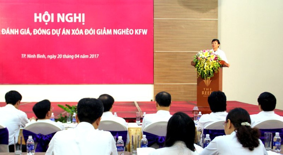 Giúp hàng trăm ngàn hộ nghèo tiếp cận vốn sản xuất - 1 Giúp hàng trăm ngàn hộ nghèo tiếp cận vốn sản xuất - 1