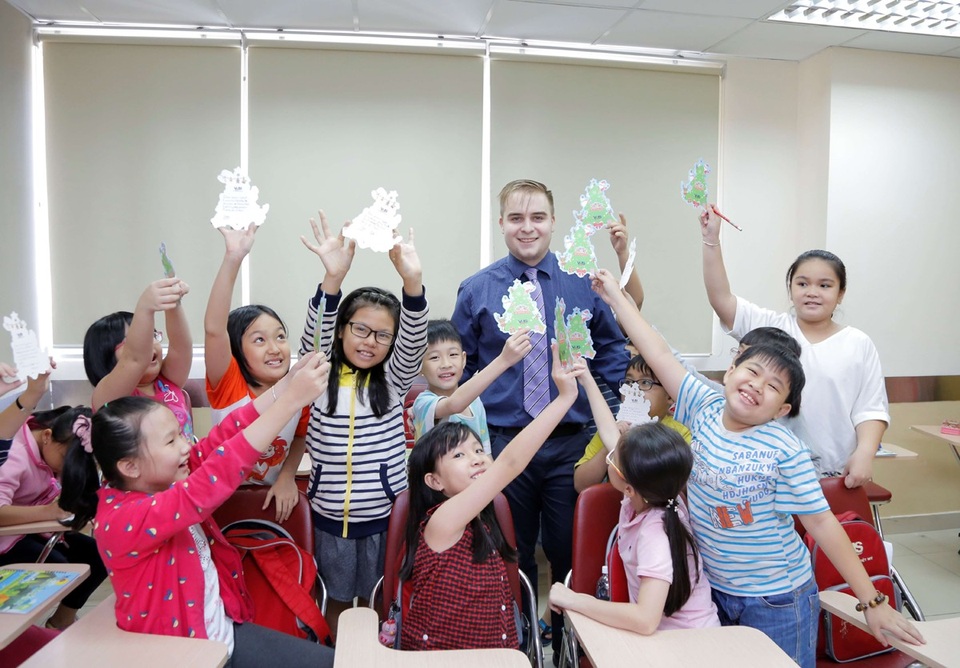 Nhộn nhịp không khí giáng sinh tại Anh văn Hội Việt Mỹ VUS - 2 Nhộn nhịp không khí giáng sinh tại Anh văn Hội Việt Mỹ VUS - 2