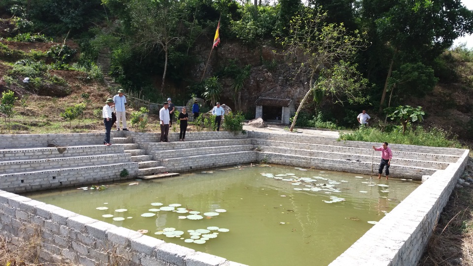 Bốn nữ sinh chết đuối thương tâm tại giếng chùa - 2
Giếng chùa Hàm Long - nơi 4 nữ sinh bị đuối nước thương tâm.