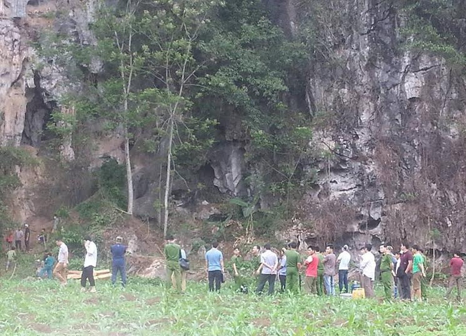 Vụ hiếp, giết cô gái chăn bò: Phát hiện thi thể nam giới gần hiện trường - 1 Vụ hiếp, giết cô gái chăn bò: Phát hiện thi thể nam giới gần hiện trường - 1