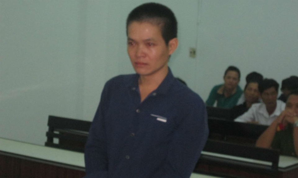 Án mạng sau cuộc "võ mồm" tra hỏi tỉ số bóng đá của hai vợ chồng - 1 
Bị cáo Lý Minh Dòng