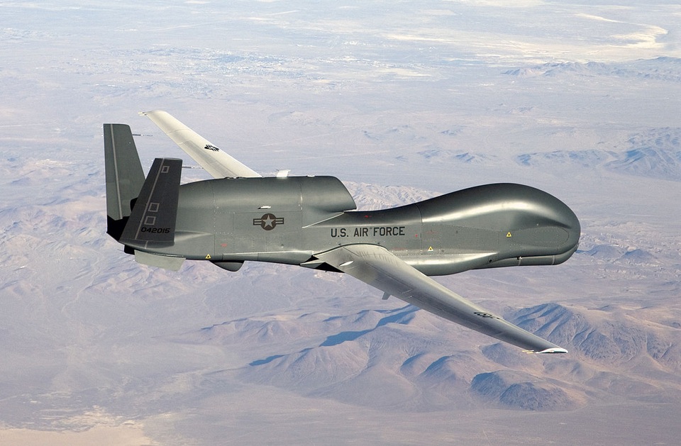 Hàn Quốc chi gần 1 tỷ USD mua máy bay giám sát Triều Tiên - 1 Máy bay Global Hawk (Ảnh: Wikipedia)