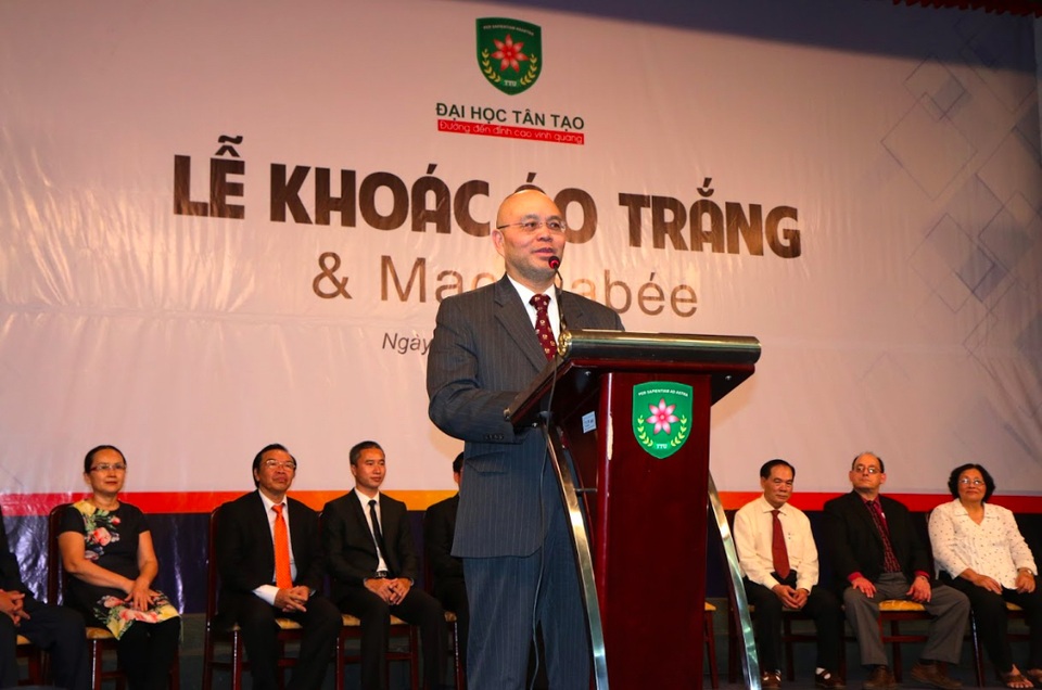 Chương trình Thực tập y khoa mùa hè tại Mỹ cho sinh viên y khoa Việt - 3 GS Thạch Nguyễn - Trưởng khoa Y Đại học Tân Tạo.