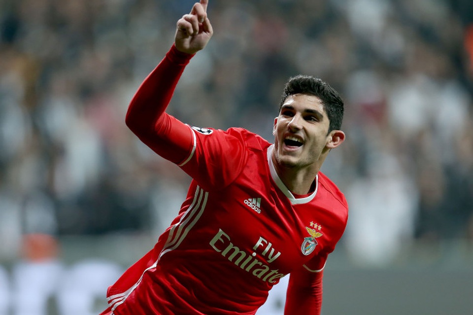 MU sắp chiêu mộ thành công “C.Ronaldo mới”? - 1 Goncalo Guedes sắp tới MU?