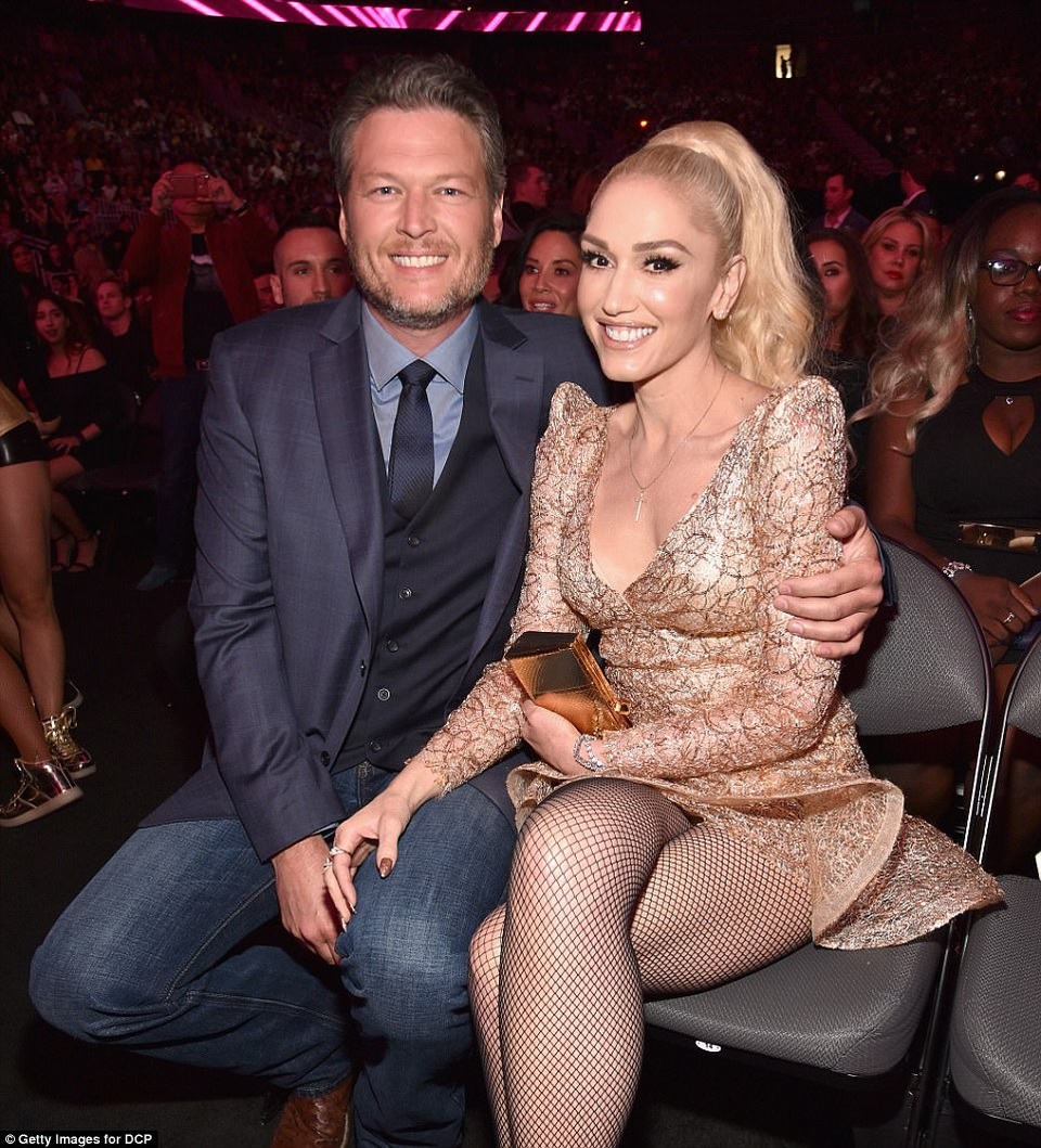 
Fan chờ đợi một đám cưới giữa Gwen và Blake trong tương lai gần.
