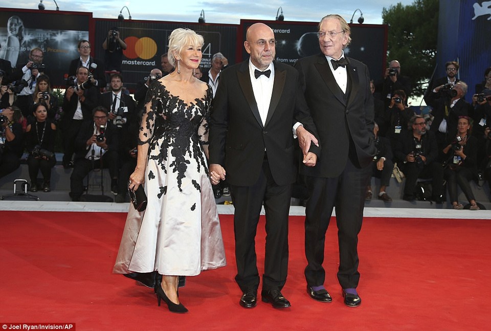 
Ngoài 70 tuổi nhưng Helen vẫn đóng phim đều đặn, gần đây bà có 2 bộ phim được yêu thích là Red và The Hundred-Foot Journey
