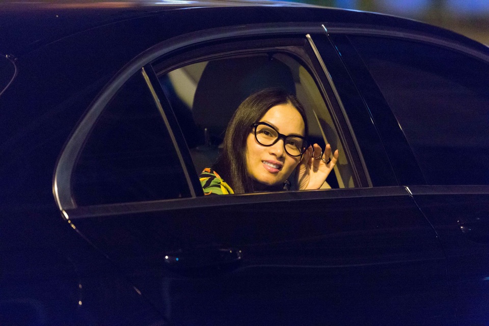 Được biết, cứ mỗi năm, dù bận rộn với những dự án công việc cùng việc chăm sóc gia đình nhỏ tại Mỹ, giọng ca “Thuyền hoa” vẫn đều đặn dành thời gian về nước hai lần. Lần gần đây nhất là vào dịp Tết Nguyên Đán 2017. Đối với bà mẹ hai con, không nơi đâu bằng quê hương Việt Nam của mình.