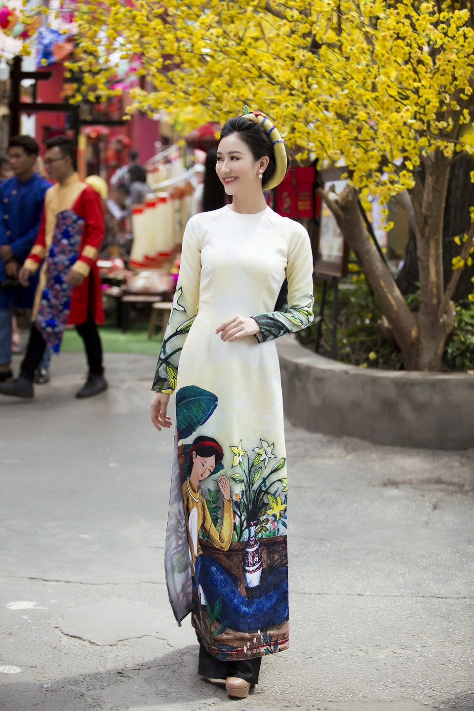 Á hậu Hà Thu lên tiếng về áo dài cách tân - 12