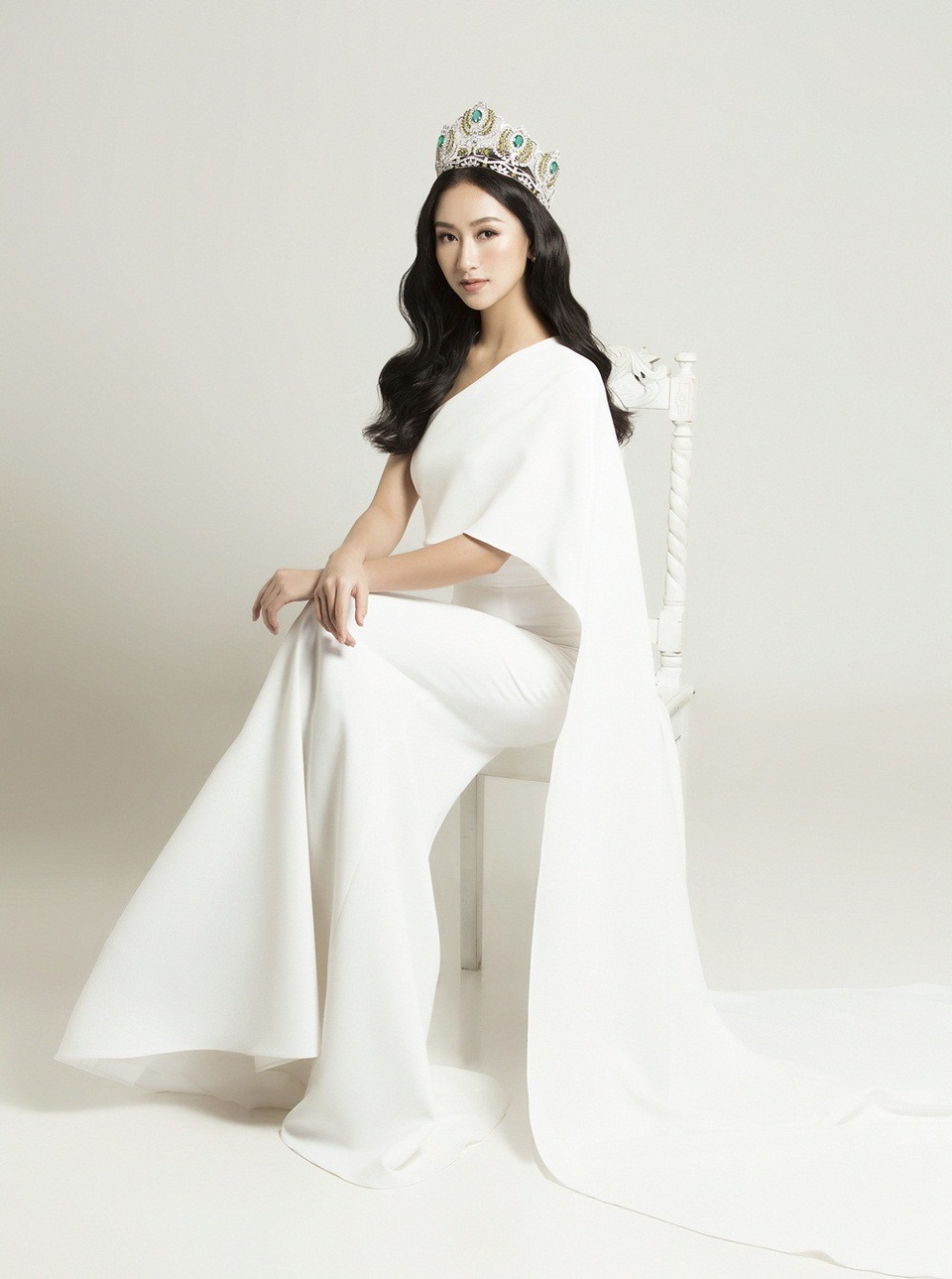 Đặc biệt, trong thời gian tham gia cuộc thi Hoa hậu Trái đất 2017 tại Philippines, đại diện Việt Nam tạo ấn tượng khó quên với bạn bè quốc tế. Người đẹp đã để lại nhiều thiện cảm và được cộng đồng fan quốc tế đánh giá là một trong những nhan sắc Việt nổi trội thời gian gần đây.