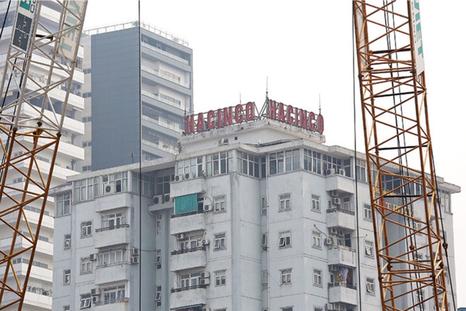 Hàng chục tỷ đồng bị “chôn” hơn 10 năm tại Hacinco, nhà đầu tư “kêu cứu” - 1 Một thương vụ cổ phần hóa kéo dài hơn 10 năm chưa xong, nhà đầu tư mắc kẹt vốn tại Hacinco đành kêu cứu Thủ tướng