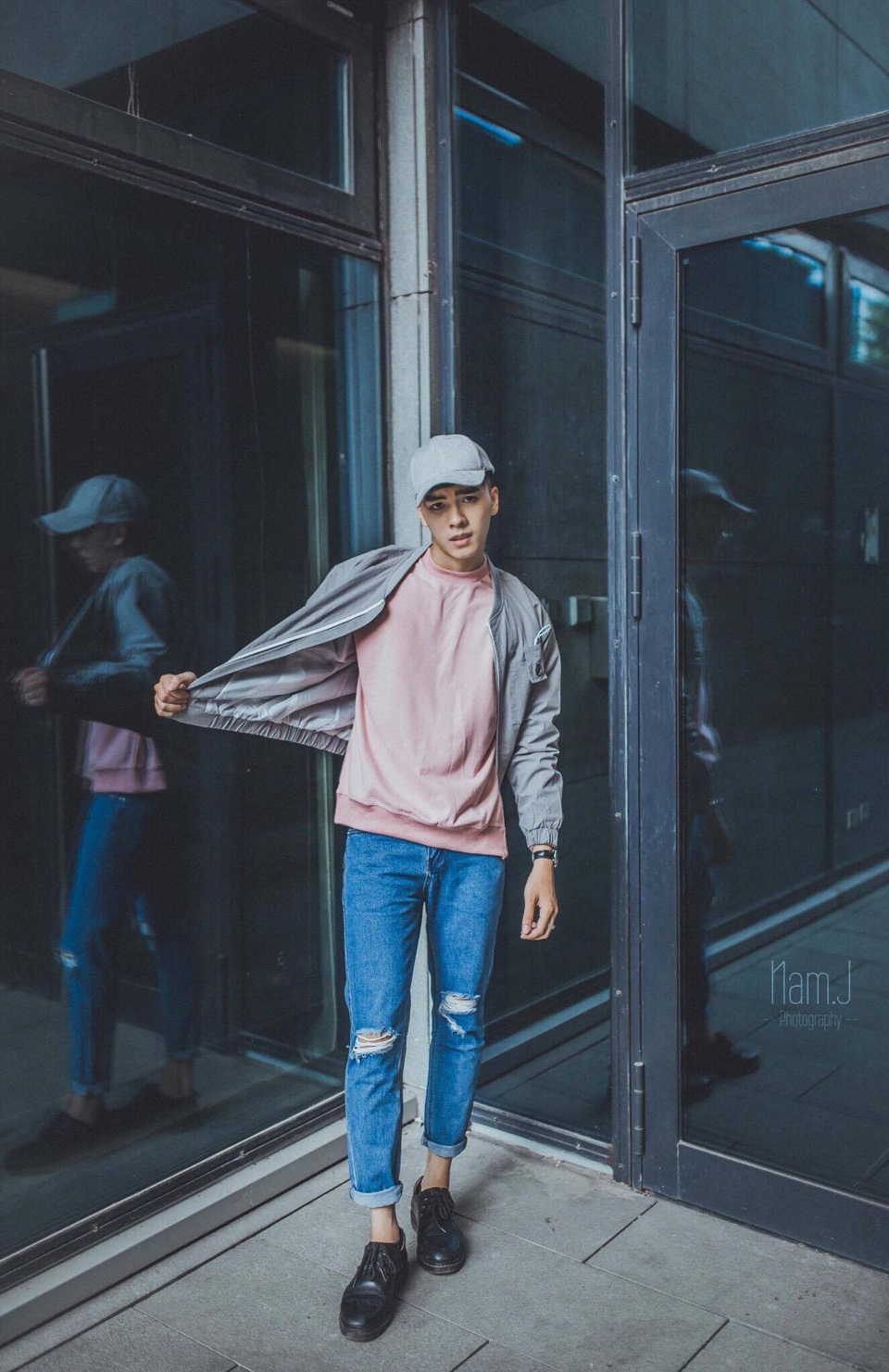 Thêm "soái ca góc nghiêng thần thánh" được dân mạng săn lùng - 9 Thêm "soái ca góc nghiêng thần thánh" được dân mạng săn lùng - 9