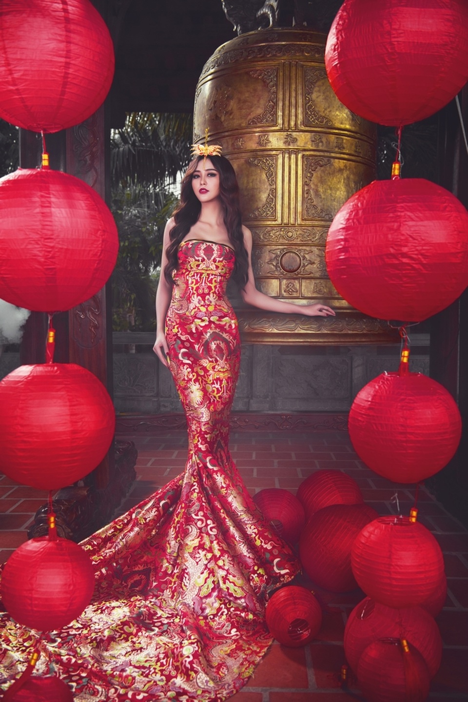 Hoa khôi Nam Bộ đẹp tựa Phạm Băng Băng trong bộ ảnh đón trăng - 4