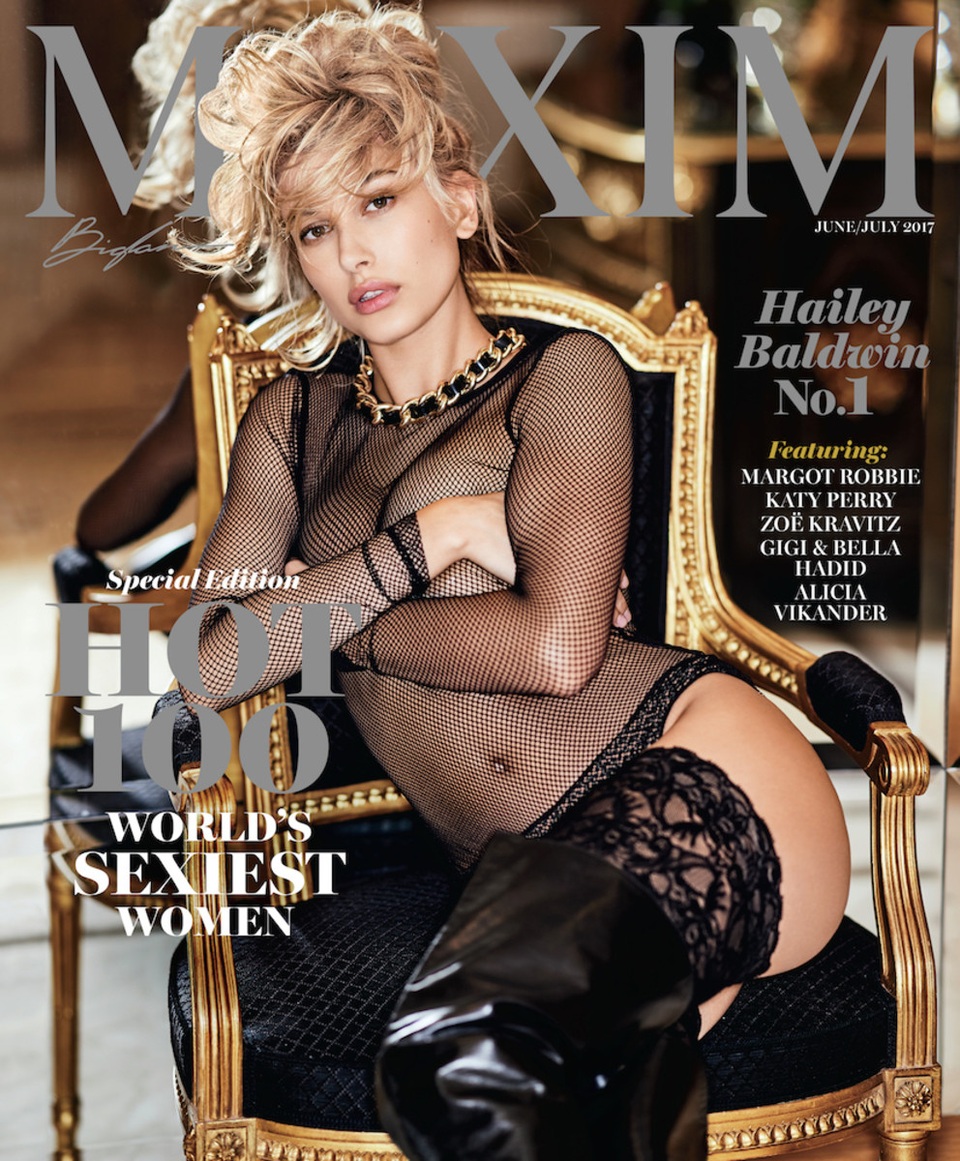 
Mới đây Hailey Baldwin đã vinh dự được tạp chí Maxim bình chọn là mỹ nhân gợi tình nhất thế giới năm 2017.
