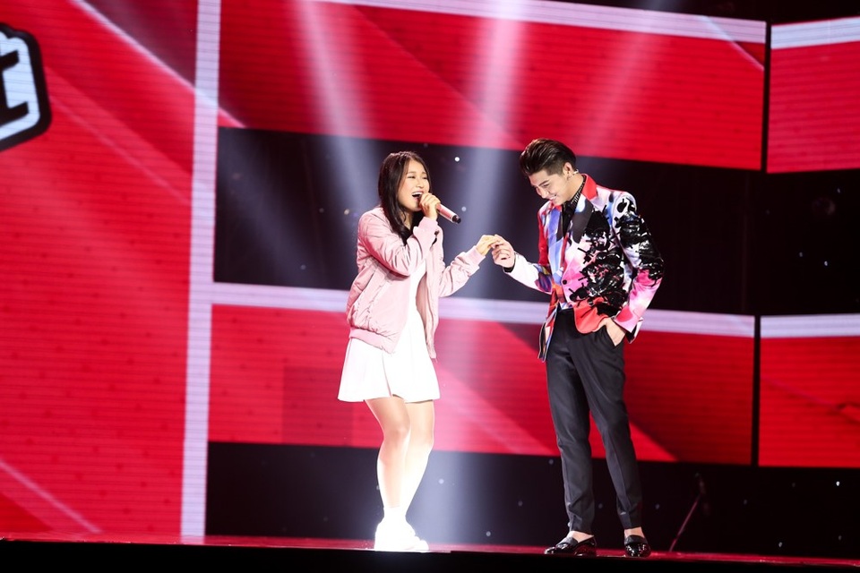 Thu Minh "trách yêu" 3 giám khảo đàn em trên sân khấu The Voice 2017 - 7 “Thiên thần” Hàn Quốc đã lựa chọn về với đội Noo Phước Thịnh.