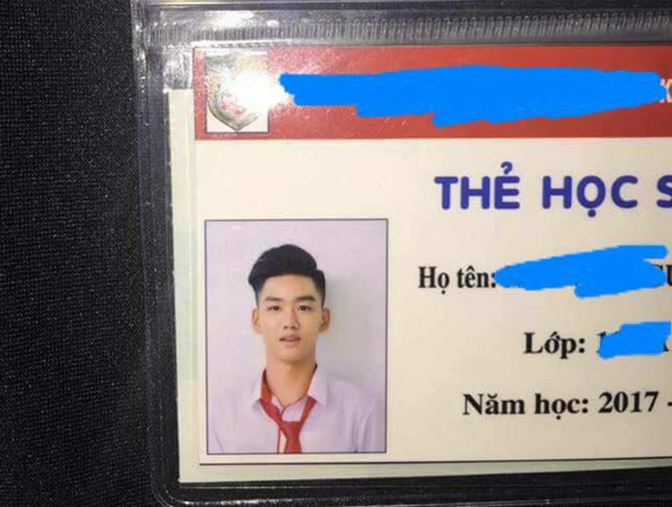 Chàng trai 15 tuổi cao 1m82, có gương mặt “nam thần” khiến các cô gái “đổ rần rần" - 4 Đến cả ảnh thẻ của Nguyên Hạo cũng khiến các chị em phải xuýt xoa vì vẻ đẹp trai nam thần