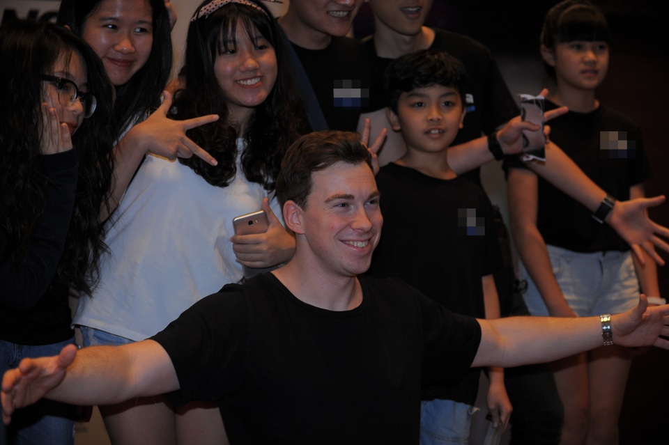 DJ Top 3 thế giới Hardwell khen “khán giả Việt Nam tuyệt vời nhất thế giới” - 4 DJ Top 3 thế giới Hardwell khen “khán giả Việt Nam tuyệt vời nhất thế giới” - 4