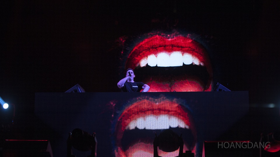 DJ Top 3 thế giới Hardwell khen “khán giả Việt Nam tuyệt vời nhất thế giới” - 14 DJ Top 3 thế giới Hardwell khen “khán giả Việt Nam tuyệt vời nhất thế giới” - 14