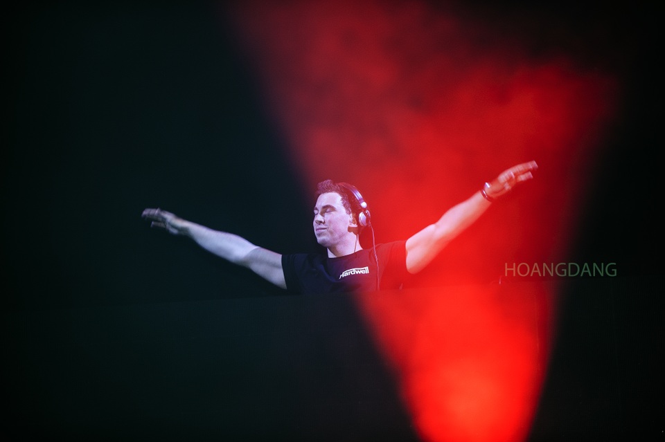DJ Top 3 thế giới Hardwell khen “khán giả Việt Nam tuyệt vời nhất thế giới” - 9 DJ Top 3 thế giới Hardwell khen “khán giả Việt Nam tuyệt vời nhất thế giới” - 9